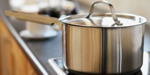 como-limpar-e-conservar-panelas-de-aco-inox-001