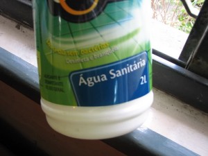 Desinfetante caseiro água sanitária 2