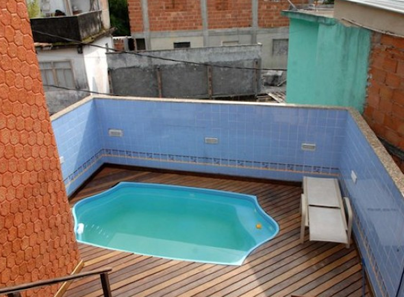 Piscina integrada com a varanda1