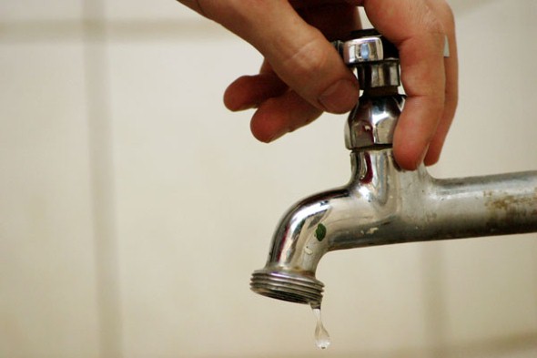 Torneiras que economizam água 002 Torneiras que economizam água 002