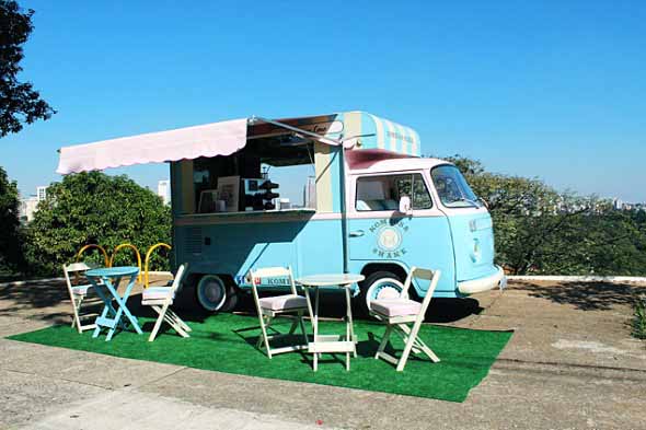 Todo o charme da Kombi Food Truck 013