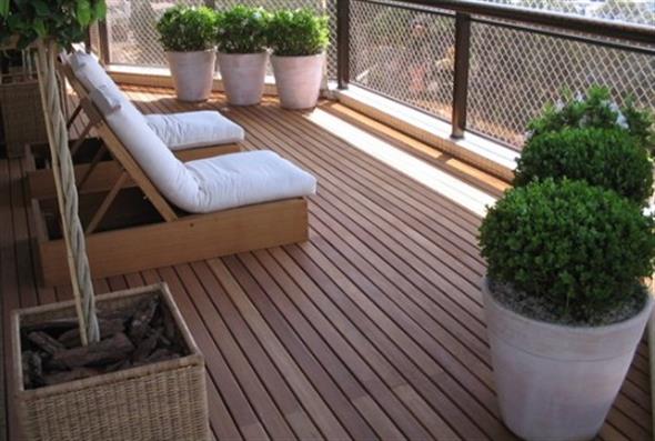 20 maneiras de usar decks de madeira na decoração