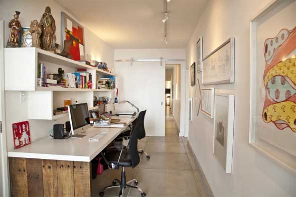 home-office-no-corredor-de-casa-001