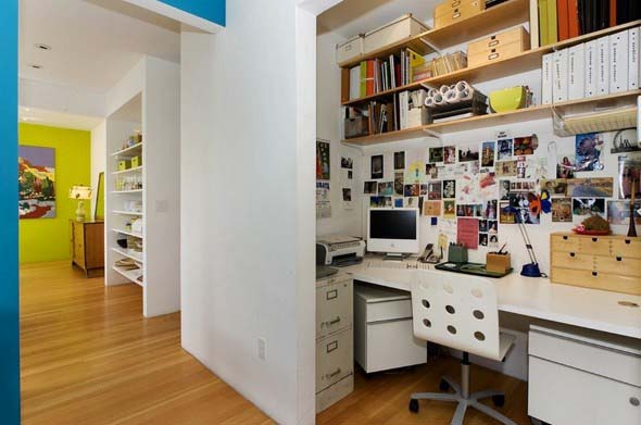 home-office-no-corredor-de-casa-011