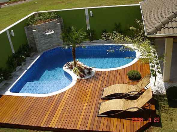 piscina-com-deck-de-madeira-001