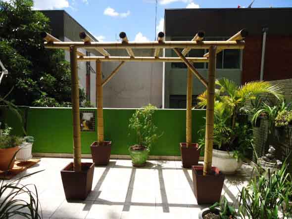 Ambientes decorados com o uso do bambu 019