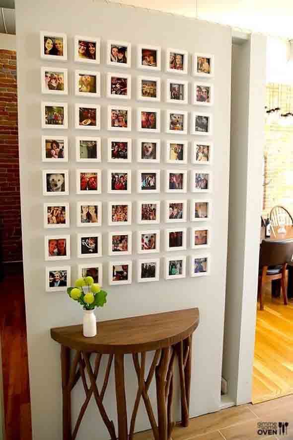 Decore as paredes com fotos de família