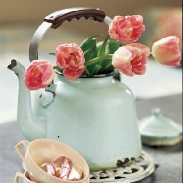 Como organizar flores com vasos artesanais 012