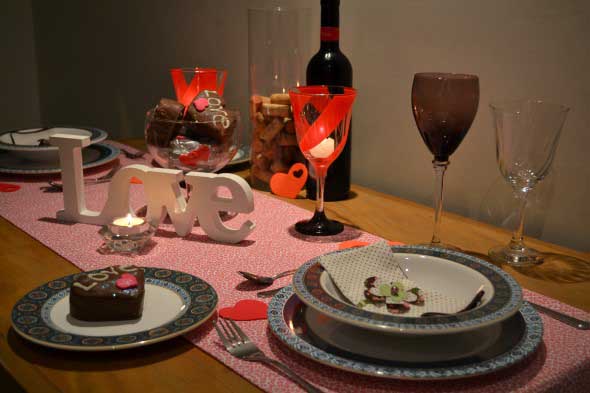Mesa de jantar decorada Dia dos Namorados 013