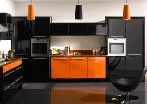 Cozinhas com armários pretos 015