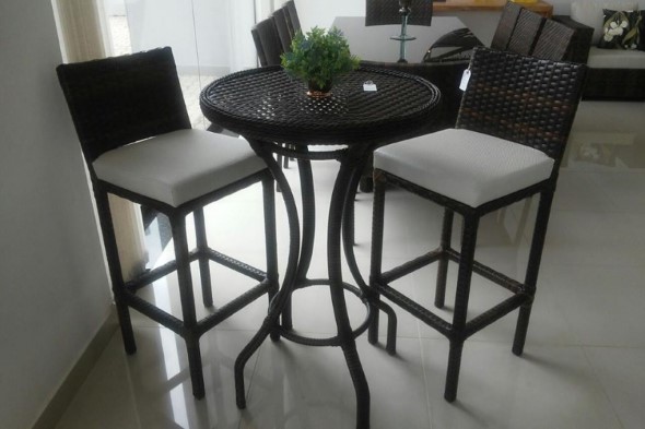 Use mesas bistrô na decoração de casa 015