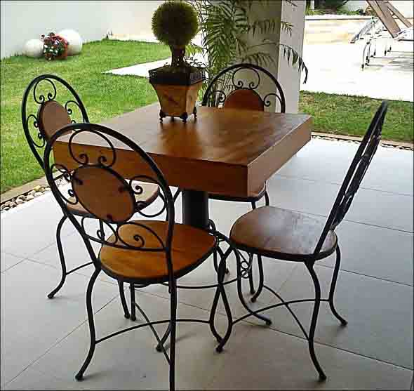 Use mesas bistrô na decoração de casa 020